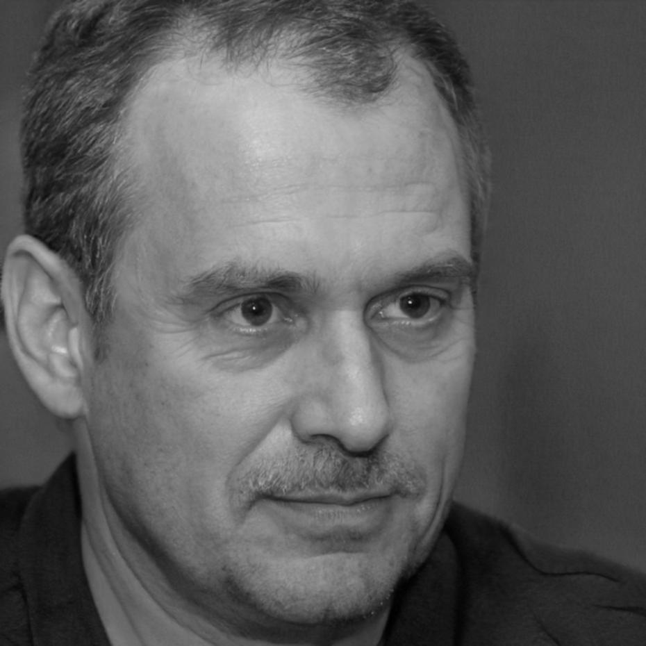 Олександр Петренко - викладач малювання